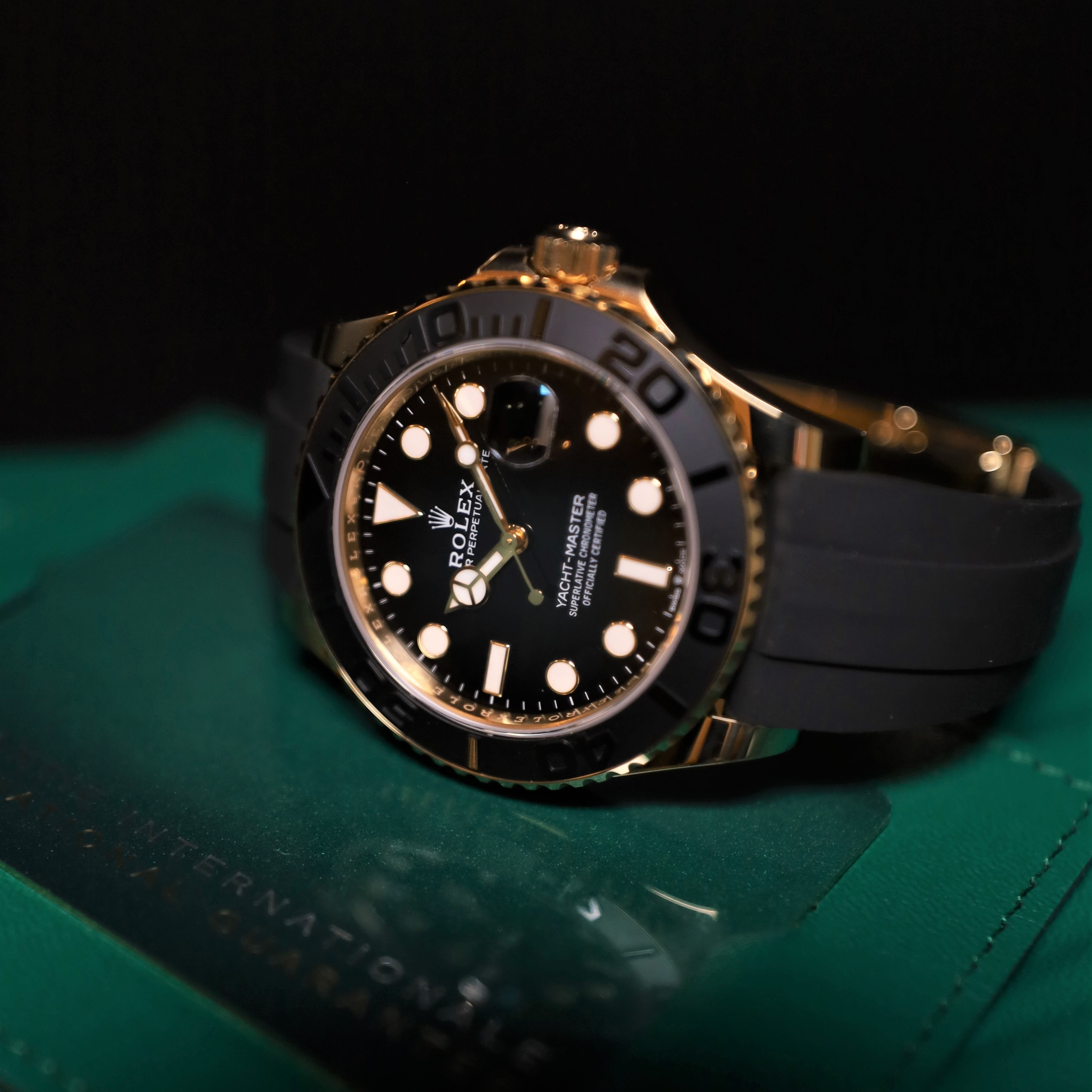 Yacht-Master 42 Yellow Gold Oyster Flex NEW 2022 - Rolex - Sold watches ...