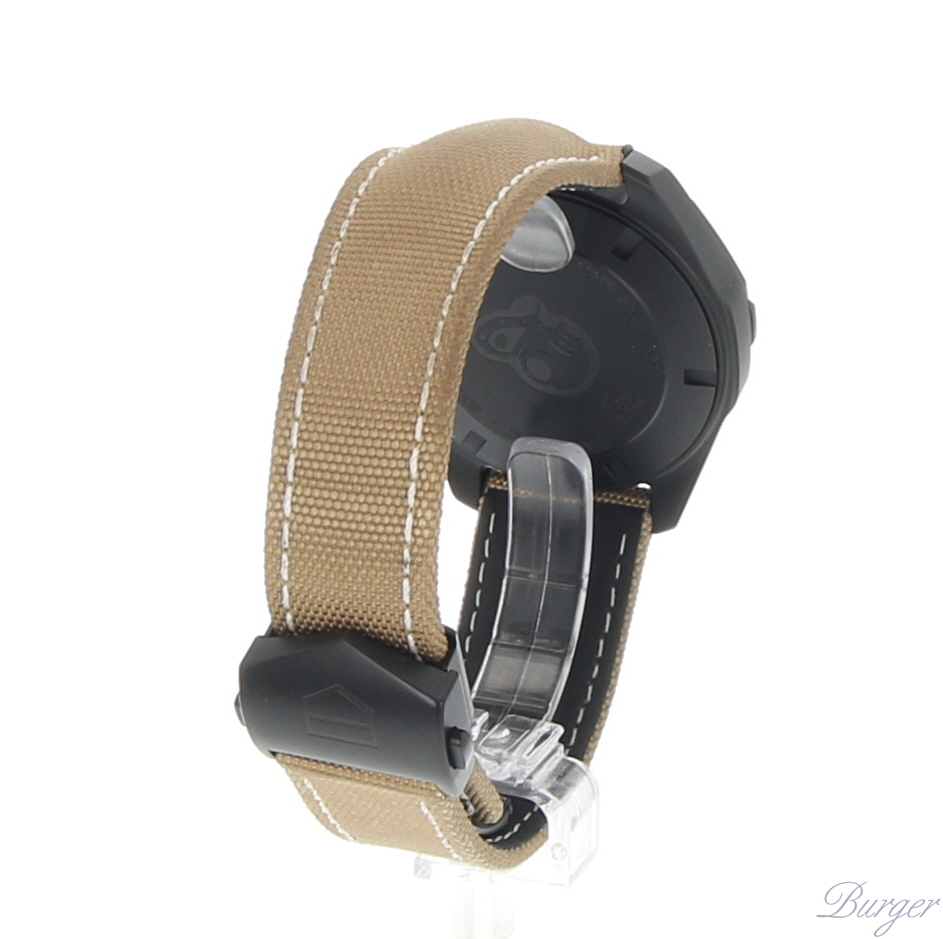 Aquaracer 300 M Calibre 5 Black Titanium Tag Heuer Sold